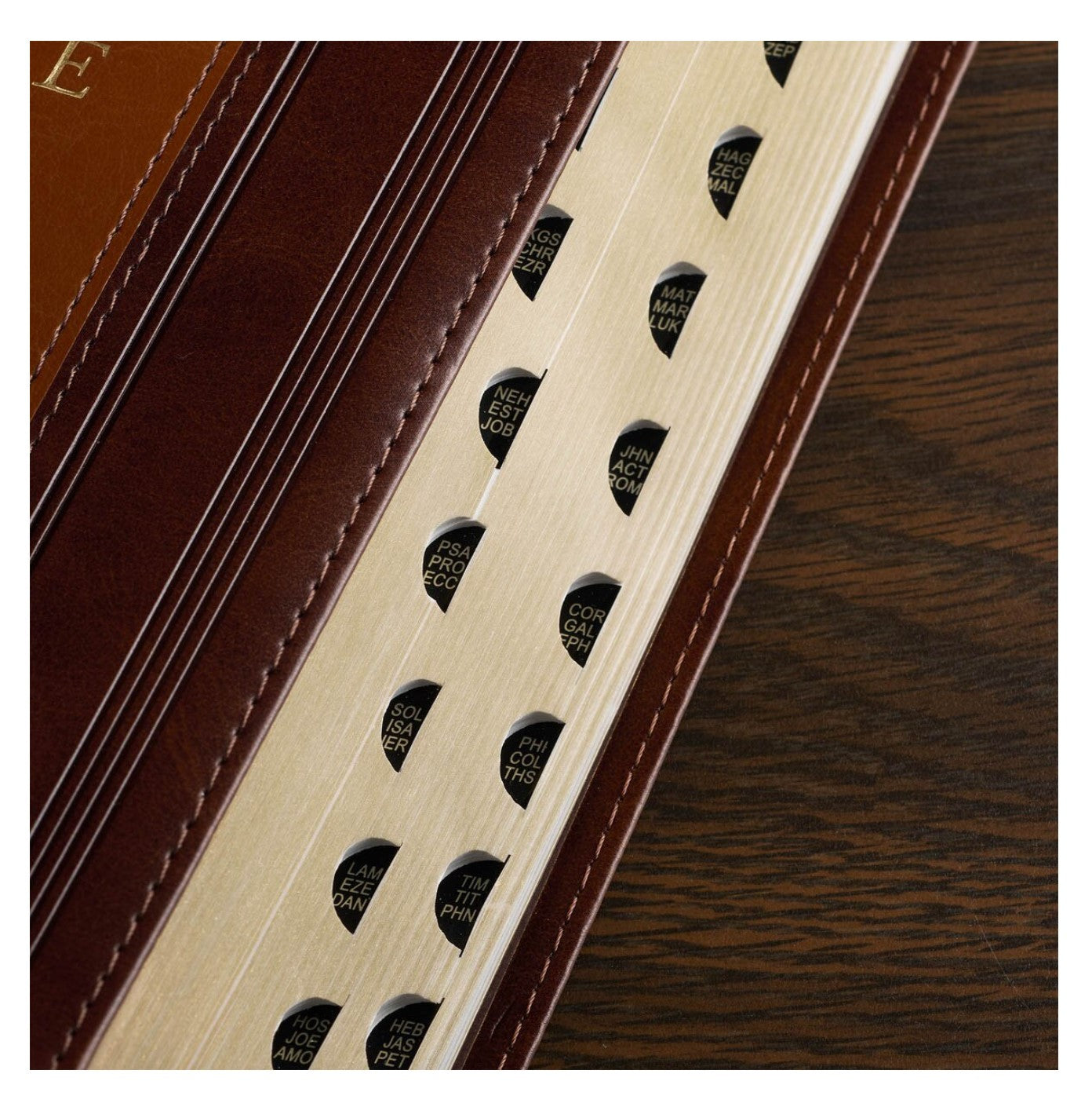 Bible-Saddle Tan and Butterscotch Faux Leather Giant Print Standard-size King James Version Bible with Thumb Indexing